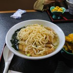 太助 - 母の柔らか麺でチャーシューが見えない