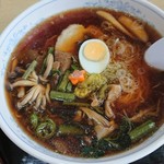 湖上レストラン 鏡ヶ池 - 山ごっつぉラーメン大盛