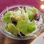 Gurinfirugorufukurabu - 季節のサラダ