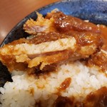 卯作 - カツの断面