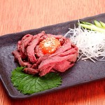 Low-temperature cooked Kuroge Wagyu beef yukhoe (limited quantity)