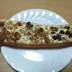 パン ドゥ ジュジュ - クルミとホワイトソースの（\210）