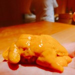 鮨 猪股 - 赤ウニ