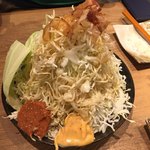 肉汁餃子のダンダダン - 2019年9月時点  山盛りキャベツ¥450