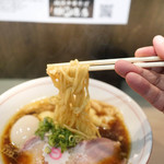 Yokohama Chuukasoba Ishin Shouten - 特製ラーメンリフトアップ