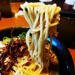 一刻魁堂 - さきがけしょうゆラーメン　麺リフト