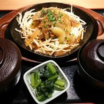 Shunsensakabatengu - 牛肉の鉄板焼き定食　650円（税込）