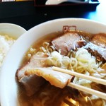 喜多方ラーメン 坂内 - 喜多方ラーメン　焼豚リフト