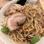 ラーメン 鷹の目 - 豚１枚