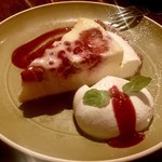 カフェ ガーブ - Red Fruit Cheesecake 