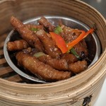 菜香新館 - 鶏の脚 黒豆味噌蒸し