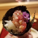 銀座 しのはら - 鮪とべったら漬けの手巻き