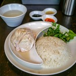 SONG KEE JEE FAN - ■海南鶏飯 HAINAN JEE FAN（ハイナンジーファン）982円