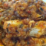 ディル レストラン - チキンカライ（カスリメティがガン入り）