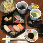 Sushi Hachi - 花にぎり御膳＝１６８０円