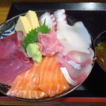 魚正宗 - 漁師丼９００円（税込）
