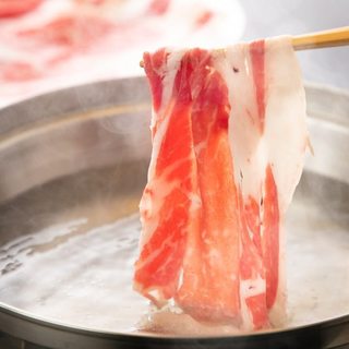 国産の厳選牛肉を使用！極上しゃぶしゃぶ