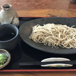 手打そば　稜庵 - ざるそば(特盛)：￥１，４０４