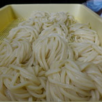 丸龜製麵 - 日本のまんまの打ち方です！