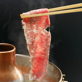 All-you-can-eat 2 types of loin meat (beef/pork) shabu shabu