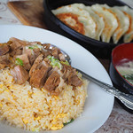 北京家庭菜 - チャーシューチャーハンと鉄板焼き餃子