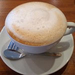 すずのすけの豆 - カプチーノ450円