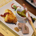 ワインバー バッカス - ハッピーアワーセット（１，１００円＋２００円）