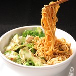 汁なし担々麺
