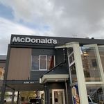 McDonald's - 2019/09 多摩ニュータウン通りと鎌倉街道（東京都道18号府中町田線）との乞田新大橋交差点の近く…下り車線側にあるマクドナルド　多摩ニュータウン通り店。 日曜日の夕方、小腹が空いたので、約２年ぶりに立ち寄ったのだ