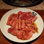 牛角 - 牛角カルビ 590円