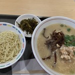 二代目 一門亭 - 豚骨ラーメン　540円 / 替玉　108円