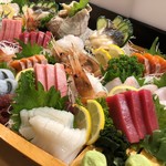 The deliciousness is guaranteed. "Assorted Sashimi" where you can enjoy seafood to your heart's content