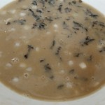 煮干しらーめん にぼにゃん - スープはこんな感じ