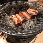 Yakiniku Monsuta - いかにも、バラだよな〜。