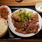 Nikukei Izakaya Nikujuuhachibanya Gotandaten - 