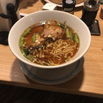 虎 TIGER - 醤油ラーメン