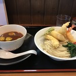 麺創 なな家 - 冷し濃い八丁味噌つけ麺[塩蔵ささ身天付] 1000円
      （+天マシ 400円）