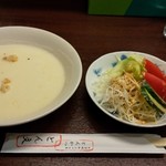 ひれとんかつの店 とん文 - ポタージュとサラダ