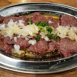 炭火焼肉ホルモン酒場 すたーきっちん - レバテキ