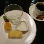 ステーキ・洋食のTANTO屋 - デザートとドリンク　2019.9