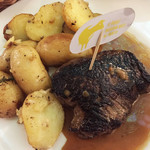 Bouillon Julien - 料理写真:ラムのグリルはミディアムレア。　添えられたポテトローストがグレイビーにからんで素朴に美味！　約￥1400