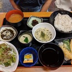 貝鮮料理うらやす - かじめ入り麦とろ御前　1100円なり