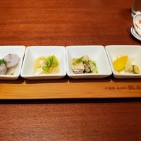 老四川 飄香小院 - 四種の前菜。