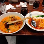 上海華龍 - 【2019.9.30(月)】本日のランチ②(担々麺＋豚バラ丼)985円