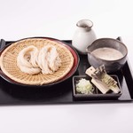 鎌倉うどんダイニング波音