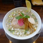 秋刀魚煮干し蕎麦 高倉 - 秋刀魚の濃ゆい煮干しそば750円