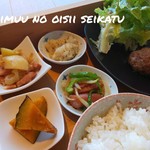 釧路倶楽部 - 肉肉しい小鉢がうれしい♪