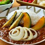 ・Seasonal vegetable curry