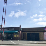 Starbucks Coffee - 31さんと2軒のみの建物