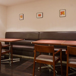 文化洋食店 - テーブル